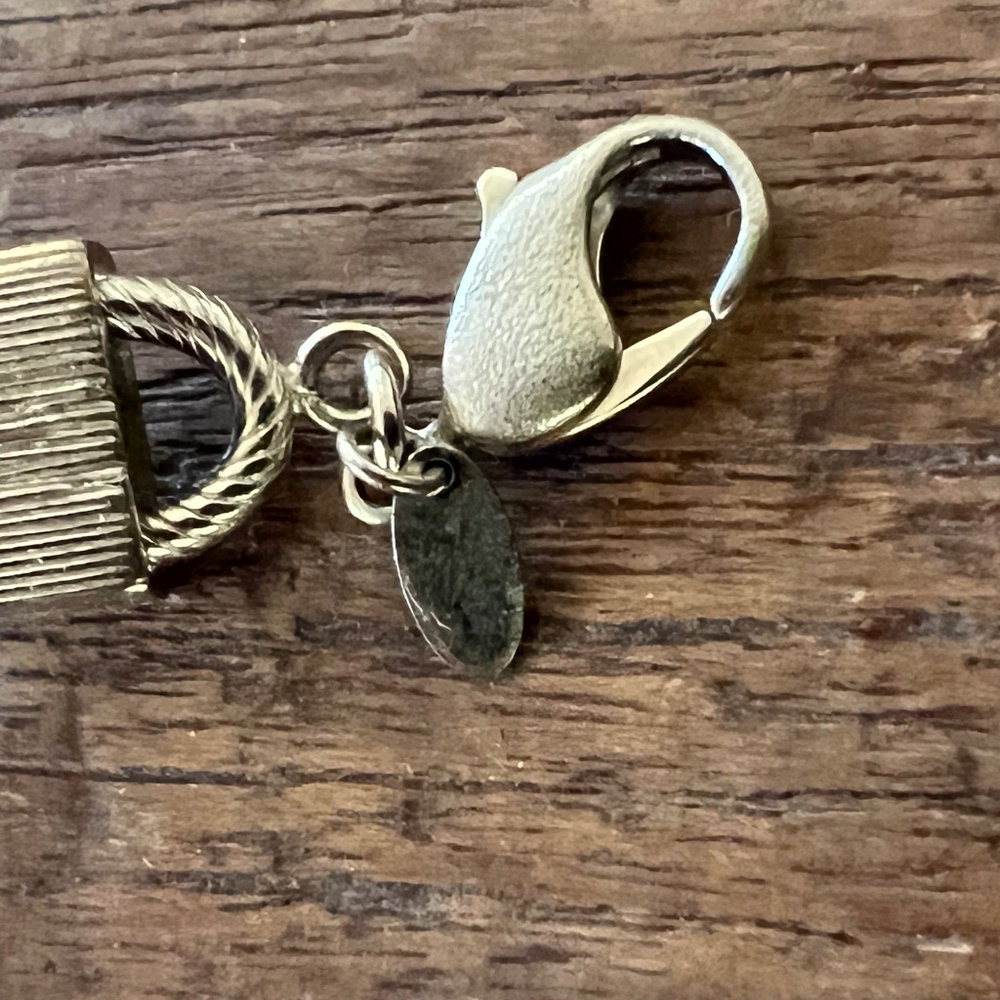 Chanel Bracelet- From 2007 Spring Collection- Faux Pearls and Gemstones - Picture 5 of 16